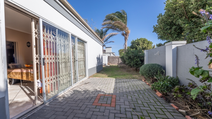 3 Bedroom Property for Sale in Parklands Western Cape